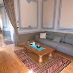 Stylish Getaway-explore The Urban Delights דירה איסטמבול